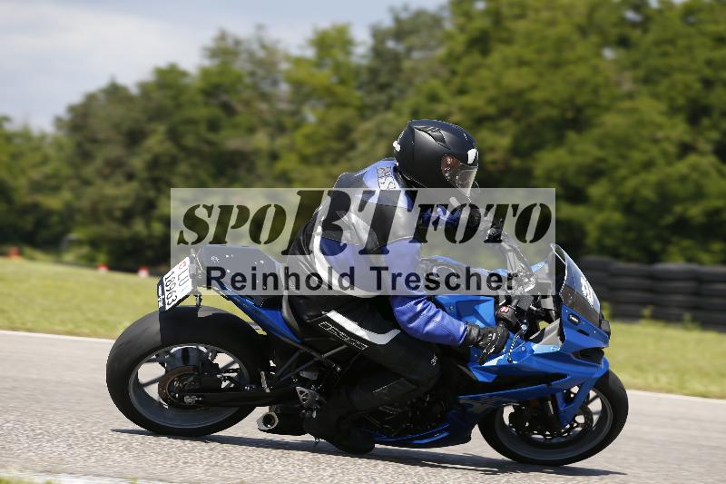 /Archiv-2024/29 12.06.2024 MOTO.CH Track Day ADR/Gruppe blau/21